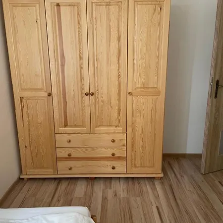 školka * Klášterec nad Ohří
